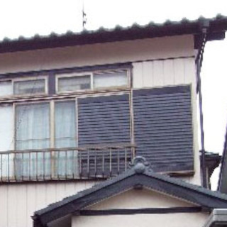 白色と黒色のコントラストが美しい家に生まれ変わりました（神奈川県横浜市）