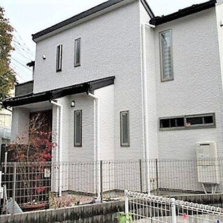 コケむしていた外壁が清潔感のある美しい住宅に変身した事例（神奈川県愛川町）