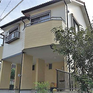 １階にガレージがある住宅を塗装！プロの技術をふんだんに（神奈川県厚木市）