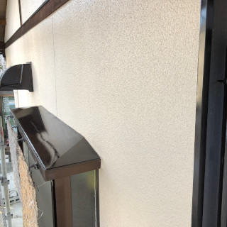 築20年の住宅を外壁塗装！外壁材のひび割れ補修も実施した事例（東京都稲城市）